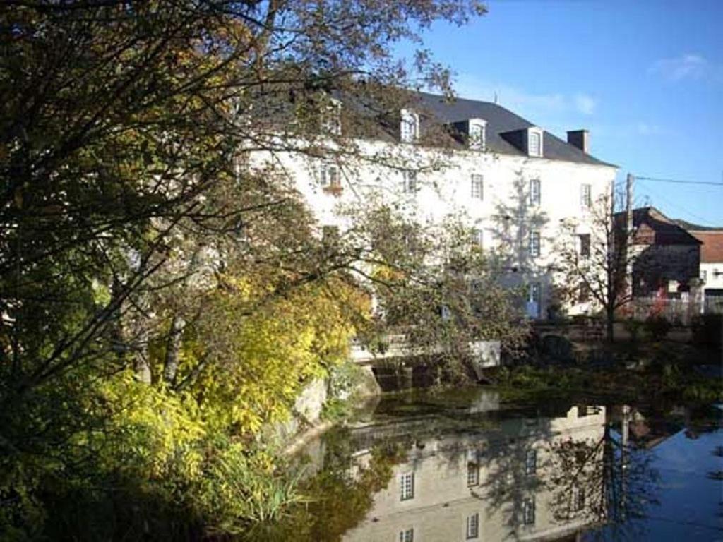 Bed and Breakfast Le Moulin De Poilly Exterior foto