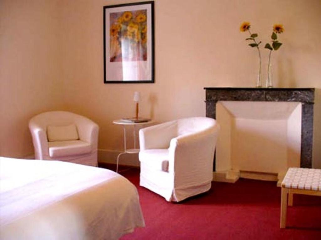 Bed and Breakfast Le Moulin De Poilly Zimmer foto